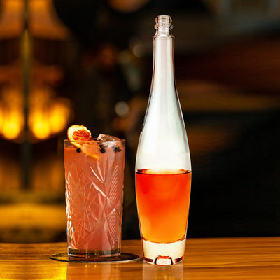 550ml Glass Bottle for Whisky Brandy Vodka OEM/ODM Acceptable and Engraving Surface Handling