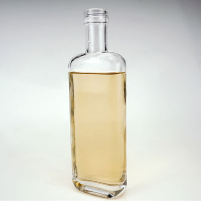700ml Clear Flat Square Glass Vodka Whiskey Bottle with Screw Cap and Engraving Logo