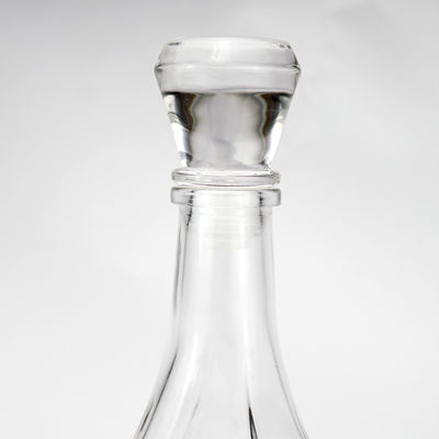 Industrial Glass Matte Spray Bottle for Wine Rum Gin Vodka Tequila Latest Design Wine