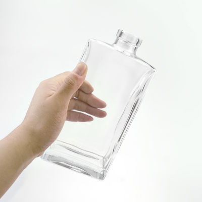 Custom Packaging Refilling Glass Empty 500ml Perfume Bottle with Engraving and Painting