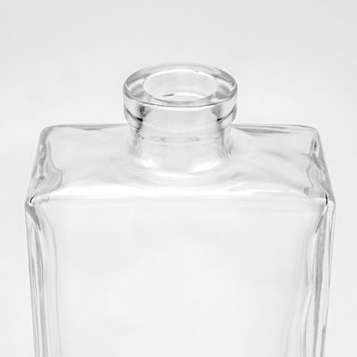 Custom Packaging Refilling Glass Empty 500ml Perfume Bottle with Engraving and Painting