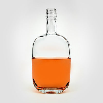 Hot Stamping 500Ml Empty Square Shoulder Glass Vodka Bottle With Screw Cap For Liquors