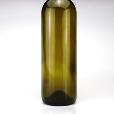 750ml Prime Color Glass Bottle for Red Wine Spirits Round Shape Green Color Cork Screw Cap