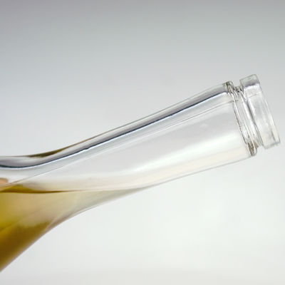 500ml Long Neck Clear Glass Bottle for Gin Whiskey Rum Spirits Sealing Type Cork