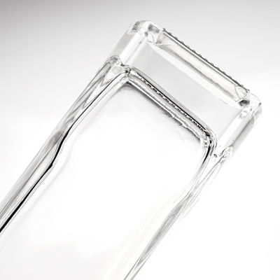 Acceptable Customer's Logo Glass Bottle Shaped Triangle 650ml Liquor Whisky with Cork