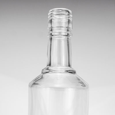 Engraving Surface Handling Glass Bottle for Juice Wine Rum Capacity 500ml/700ml/750ml