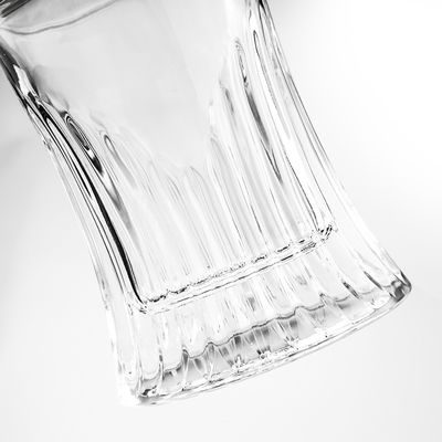 Elegant Glass Red Wine Glass Vodka Liquor Tasting Whisky Decanter with Glass Lid
