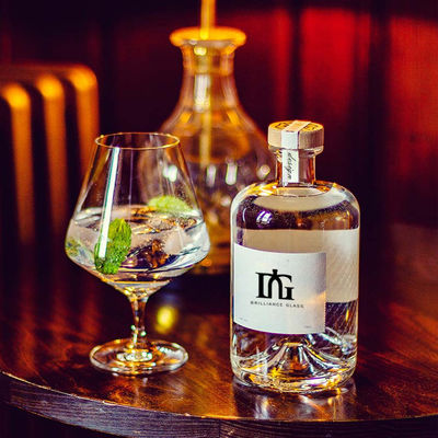 750ml Transparent Glass Bottle for Spirits Gin Rum Whiskey Vodka Free Sample Offered