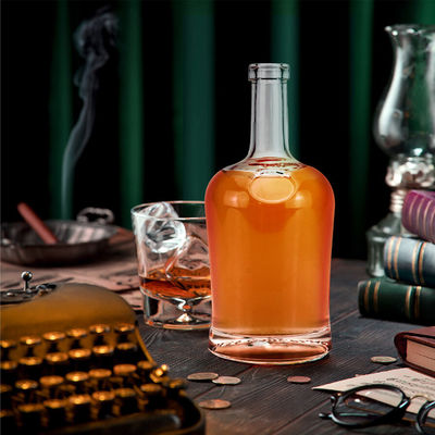700ml Glass Gin Bottle with Cork Screw Cap Clear Whiskey Rum Spirits Vodka Bottle