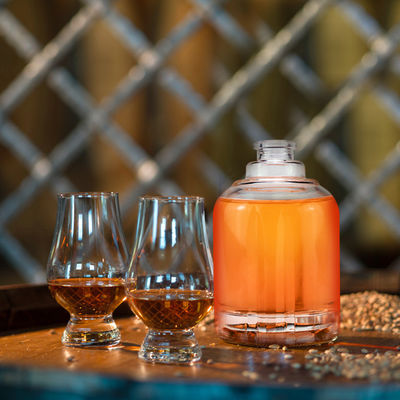 500ml 750ml Round Transparent Empty Glass Bottle for Rum Brandy OEM/ODM Acceptable