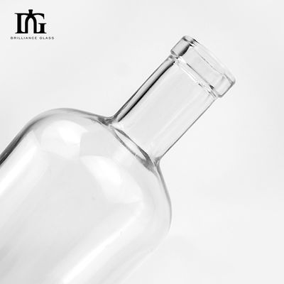 Customized Hot Stamping Label Whiskey Bottle in 500ml 750ml Size with Thick Bottom