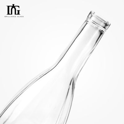 OEM/ODM Acceptable Transparent Glass Bottle 700ml 750ml for Liquors and Beverages