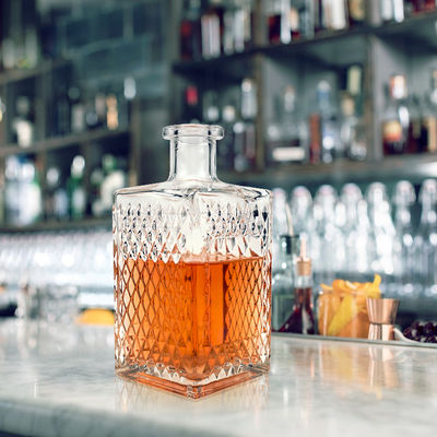 Glass Collar 700ml 750ml Custom Liquor Bottle with Acceptable Customer's Logo