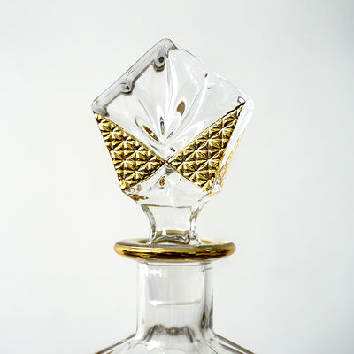 500ml 17oz Classic Irregular Shaped Gold Rim Glass Liquor Decanter for Wine Bourbon Tequila