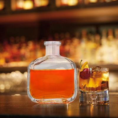 OEM/ODM Accptable 700ml 750ml Oval Shaped Liquor Glass Bottle for Liquors and Beverages