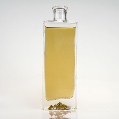 Capacity 500ml Flat Empty Clear Glass Liquor Bottle for Whisky Rum Spirits Vodka Gin