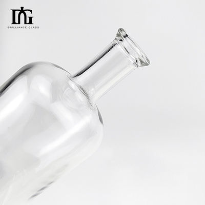 750ml Pyramid Crystal Glass Bottle for Exclusive Fancy Spirits of Gin Rum Whisky Vodka