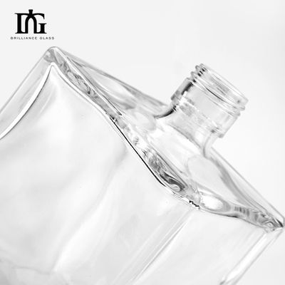 Acceptable Customer's Logo Glass Bottle for Vodka Whiskey Liquor 500ml 700ml 1000ml