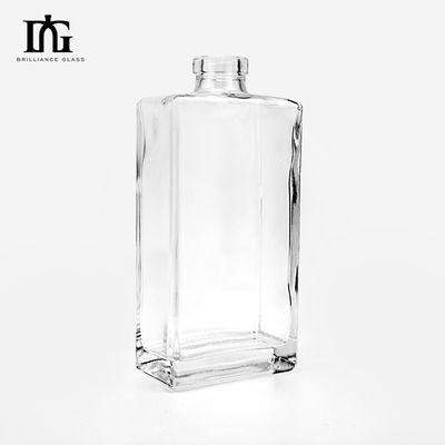 Square 500ml Glass Bottles for Carbonated Drinks and Whisky in Transparent Material