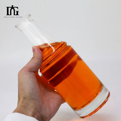 Glass Bottle with Cork Stopper and Capacity of 250ml/350ml/500ml/550ml/650ml/700ml/750ml