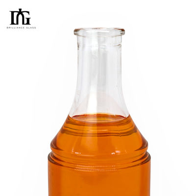Glass Bottle with Cork Stopper and Capacity of 250ml/350ml/500ml/550ml/650ml/700ml/750ml