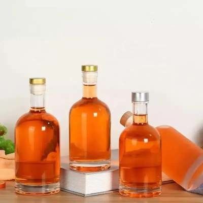 Sealing Type CORK 100ml 200ml 375ml 500ml 750ml Matte Black White Glass Bottle for Gin