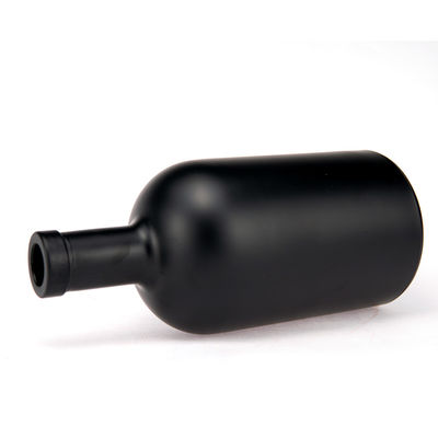 Customized 500ml Bordeaux Vodka Glass Bottle with Painting Surface Handling