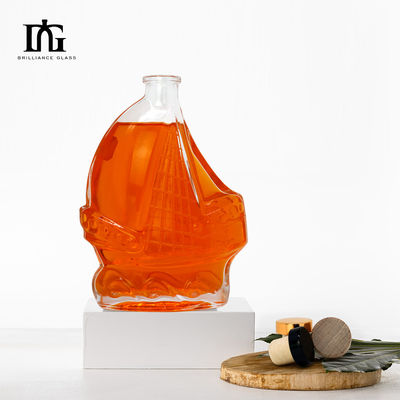 Custom Luxury 500ml Maple Leaf Glass Bottle for Wine Whiskey Gin Beverages