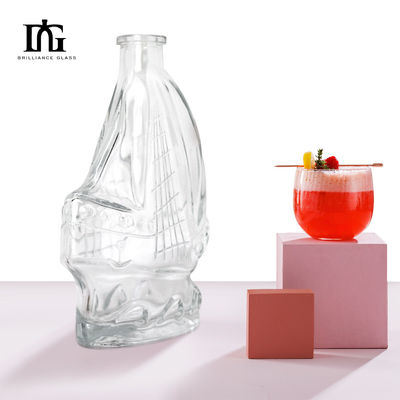 Custom Luxury 500ml Maple Leaf Glass Bottle for Wine Whiskey Gin Beverages