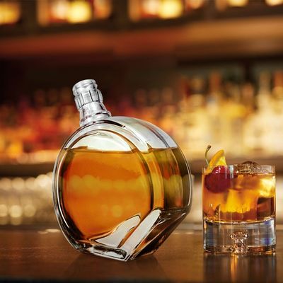 375ml 500ml 700ml 750ml 1000ml Glass Bottle with Cork Ideal for Champagne and Whiskey