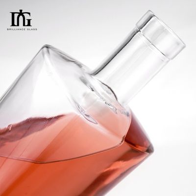 OEM/ODM Acceptable Glass Wine Bottle with Cork Lid and Packaging Box 500ml Capacity