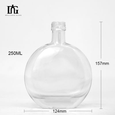 330ml 500ml Clear Glass Whisky Vodka Liquor Bottle with Customized Engraving and More