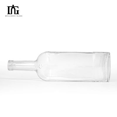 750ml 700ml 500ml Unique Shape Vodka Spirit Gin Rum Clear Glass Liquor Bottle with Cork