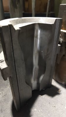 Acceptable Customer's Logo Glass Bottle Mold for Custom Prototyping Manufacturing