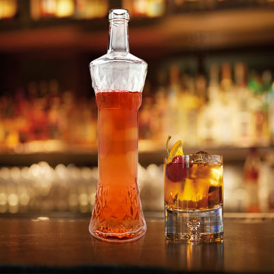 Custom Design Glass Whiskey Decanter 700ml with Cork Screw Cap and Creative Collar