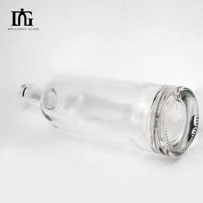 Large Capacity Glass Wine Bottle with 700ml Capacity and Engraving Surface Handling