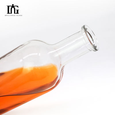 Empty Spirit Bottle for Beverages 1750ml Custom Collar Material Glass Bottle