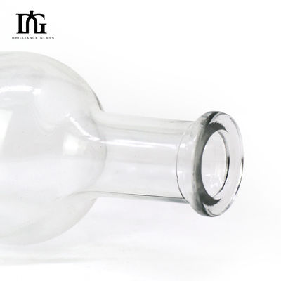 Empty Spirit Bottle for Beverages 1750ml Custom Collar Material Glass Bottle