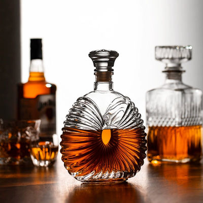 Engraving Surface Handling 500ml Glass Bottles for Liquors Beverage Custom Design