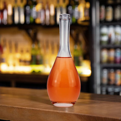 500ml/700ml/750ml End Customizable Slender Long Neck Champagne Vodka Glass Wine Bottle