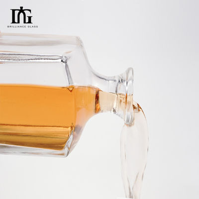 750 ml Glass Bottle Customized Mold Shape Super Flint Whiskey Gin Vodka Liquor Bottle