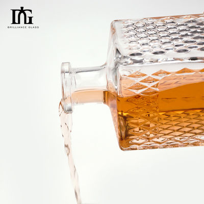 500ml Whisky Gift Set and Engraved Glass Set for Exclusive Drinking Experience