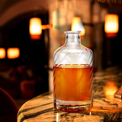 Engraved Glass Collar 500ml Vodka Bottle with Thick Bottom and Customized Design