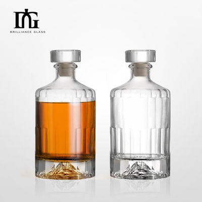 Empty Luxury Glass Bottle for Liquors and Beverages 550ml Capacity Custom Design