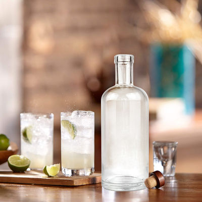 375ml 500ml 750ml 1000ml Glass Vodka Spirit Gin Bottle with Engraved Surface Handling