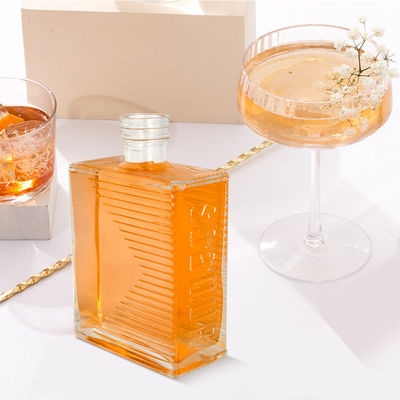 500ml Modern Decal Crafts Gin Bottle Glass for Liquors and Beverage OEM/ODM Acceptable