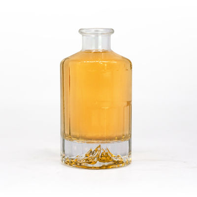 Acceptable OEM/ODM Liquor Bottles for Vodka Whisky Rum Gin Brandy in Different Sizes