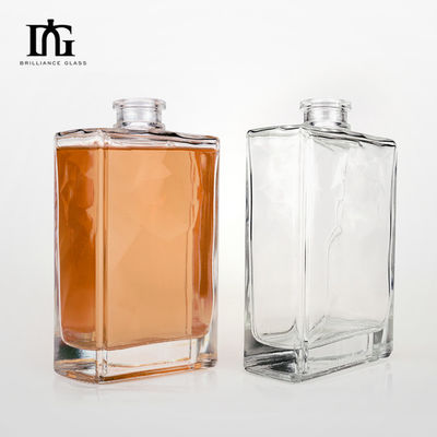 OEM/ODM Acceptable 500ml Glass Whisky Bottle with Lid Liquors and Beverages