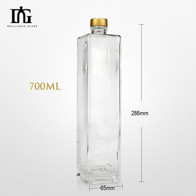 Base Material Glass Bottle with Cork and Screw Cap 700ml Clear Empty Whisky Bottle