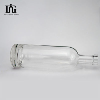 OEM/ODM Acceptable 500ml 700ml Clear Glass Bottles for Spirits Vodka Sealing Type CORK